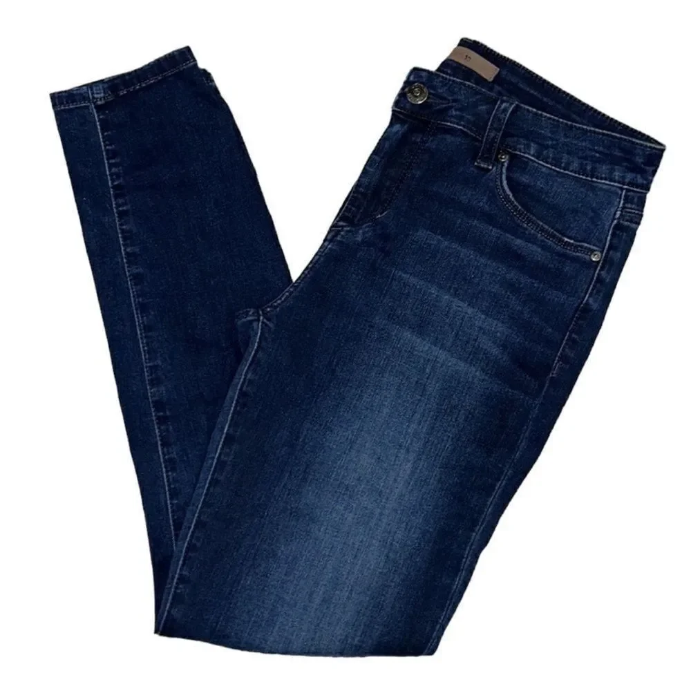Joe's Blue Skinny Jeans(Size 28)